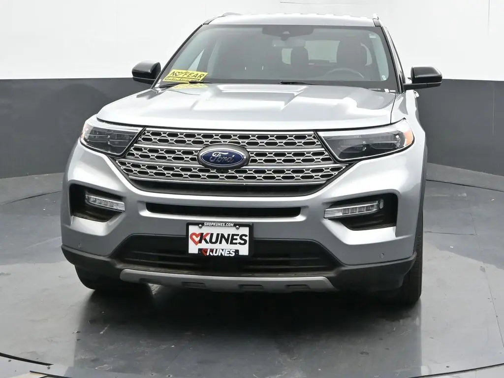 2024 Ford Explorer Limited photo 2