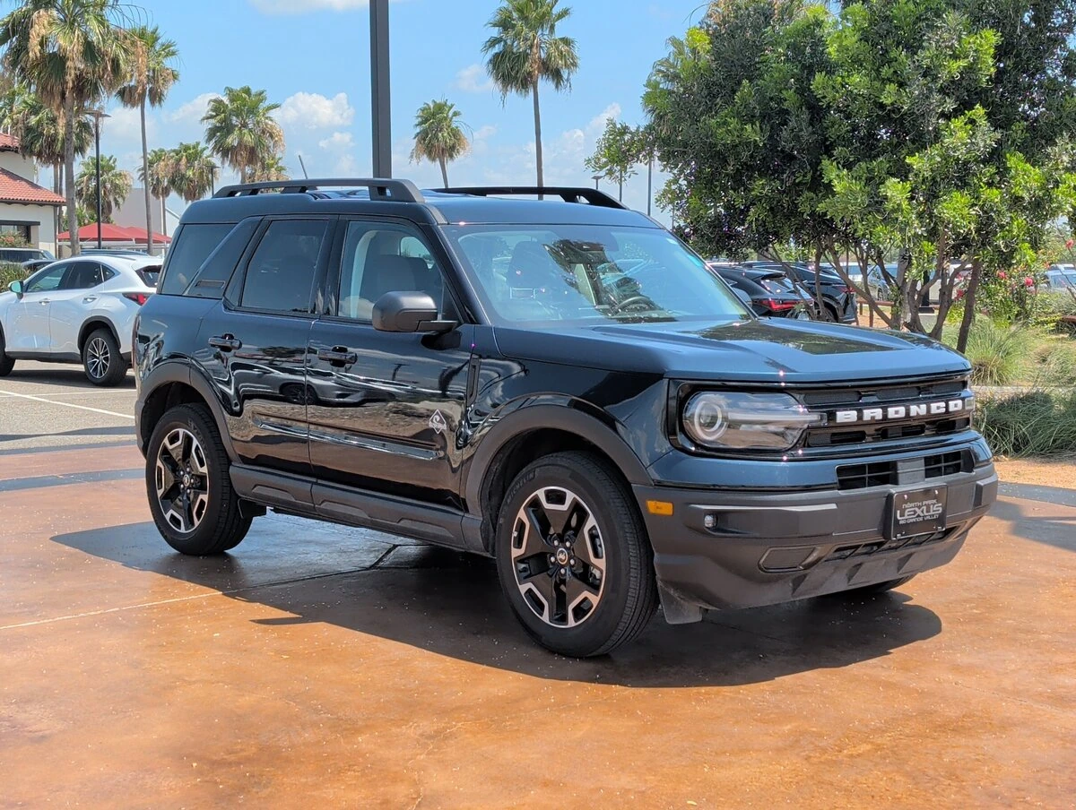2023 Ford Bronco Sport Outer Banks 4X4's photo