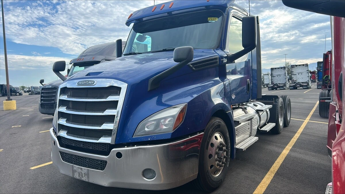 2020 Freightliner Cascadia