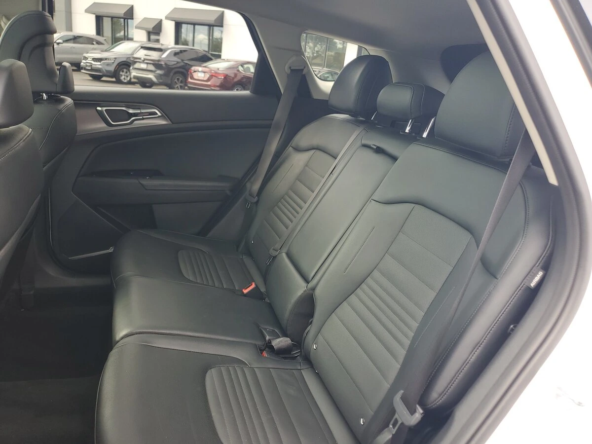 2025 Kia Sportage SX Prestige - Photo 9