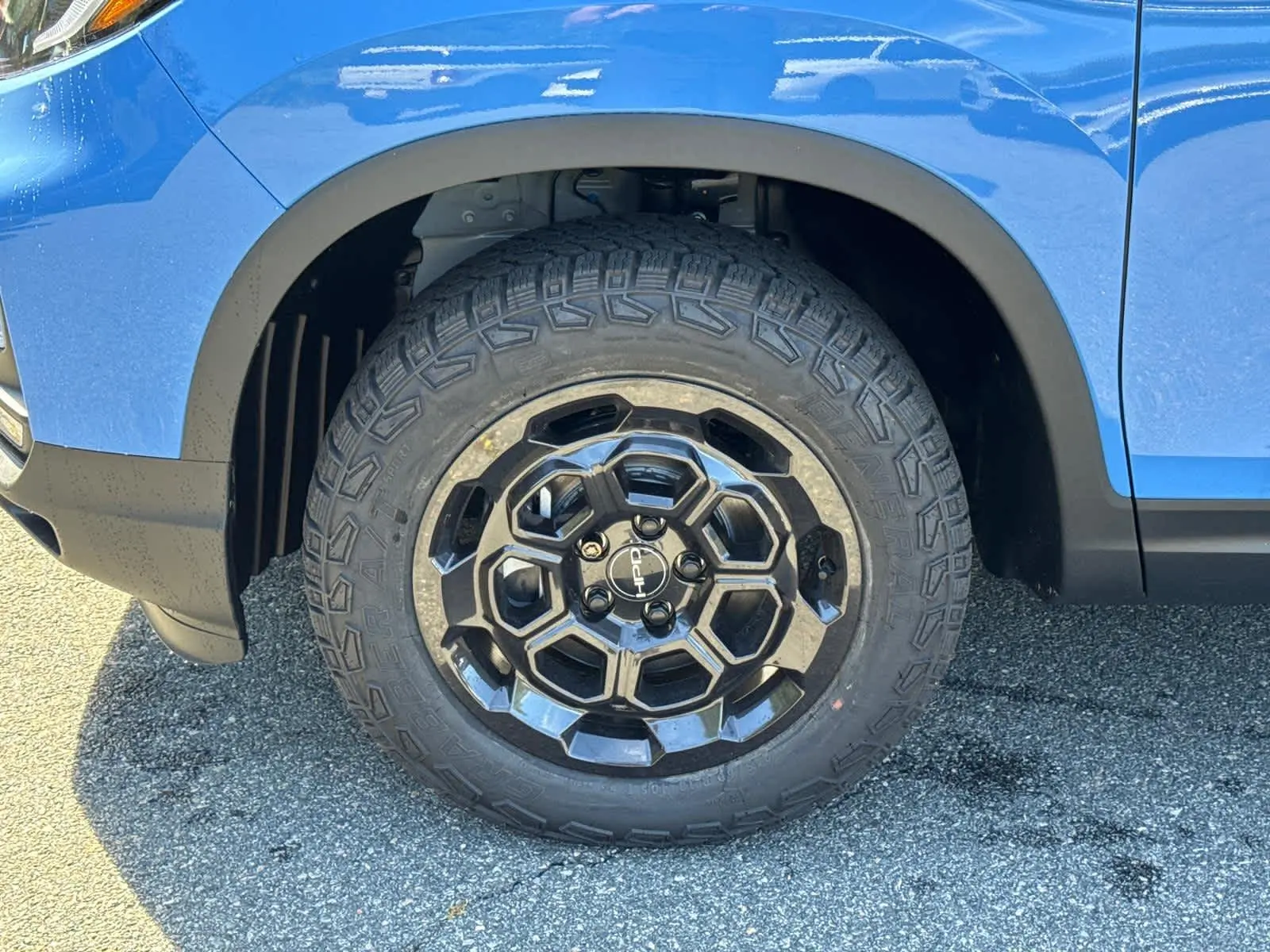 2025 Honda Ridgeline TrailSport photo 8