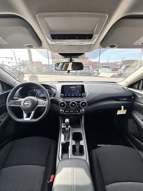 2025 Nissan Sentra SV photo 31