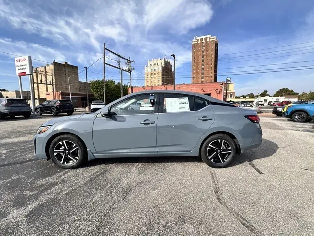 2025 Nissan Sentra SV photo 5