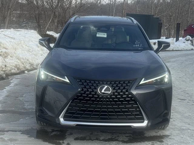 2025 Lexus UX 300h Premium - Photo 8