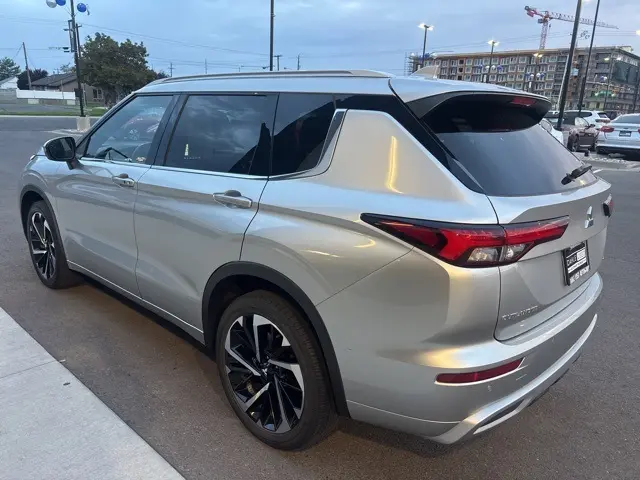 2022 Mitsubishi Outlander SEL GT photo 5