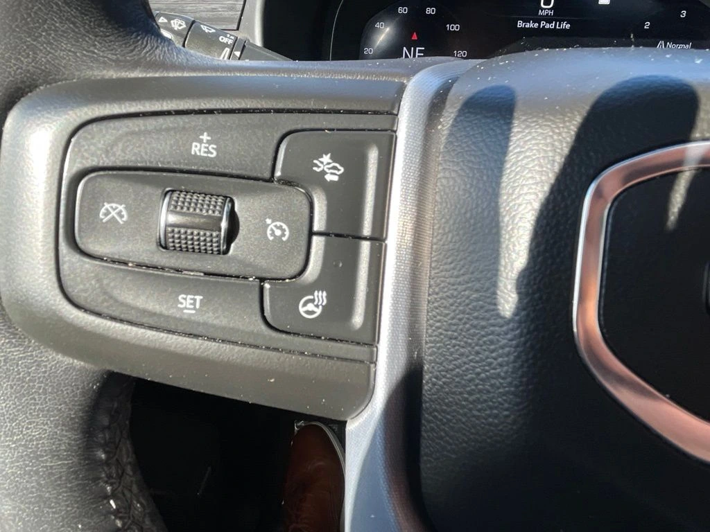 2022 GMC Yukon SLT - Photo 16