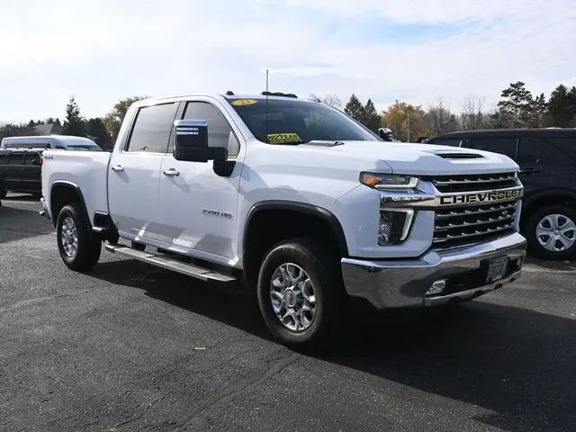 2023 Chevrolet Silverado 3500HD LTZ photo 2
