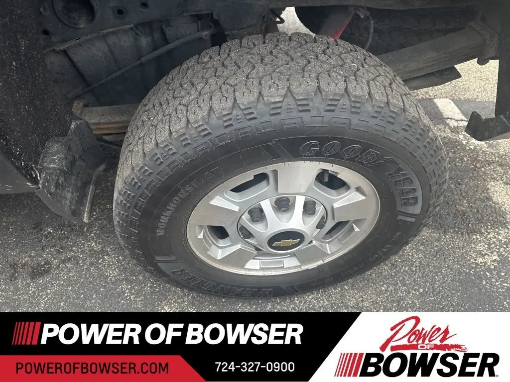 2018 Chevrolet Silverado 2500HD LT photo 2