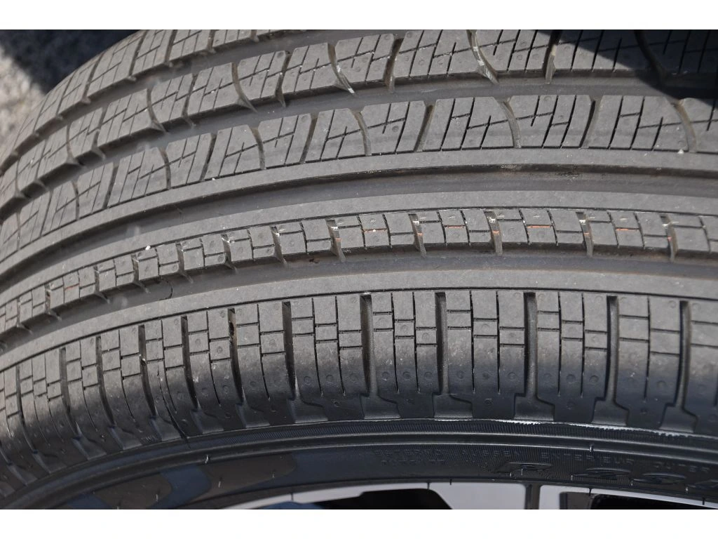 2023 Volvo - image 12