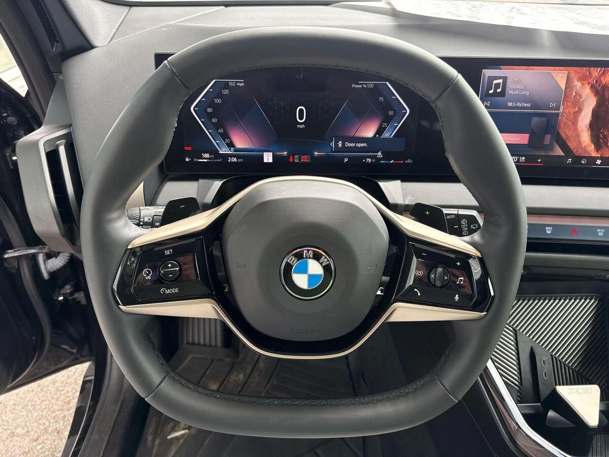 2025 BMW X3 30 - Photo 22
