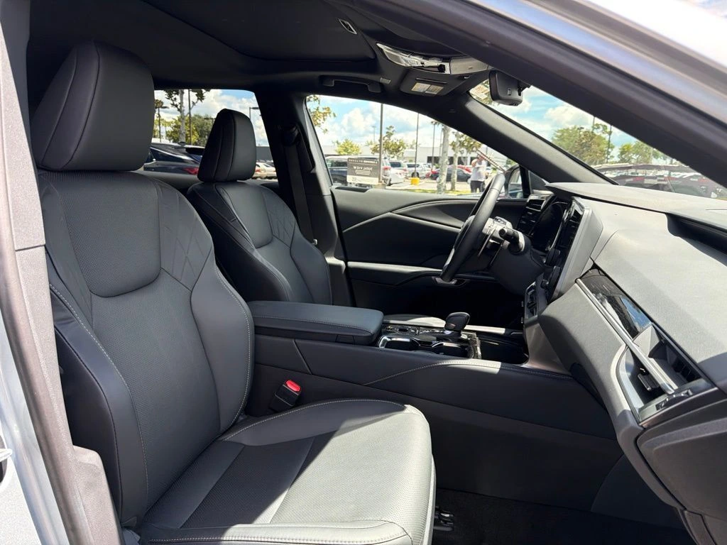 2026 Lexus RX 350 - Photo 12