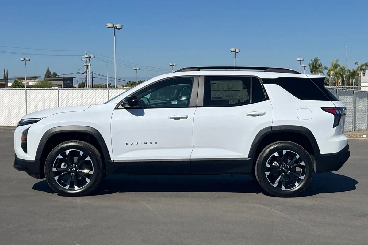 2026 Chevrolet Equinox RS - Photo 8