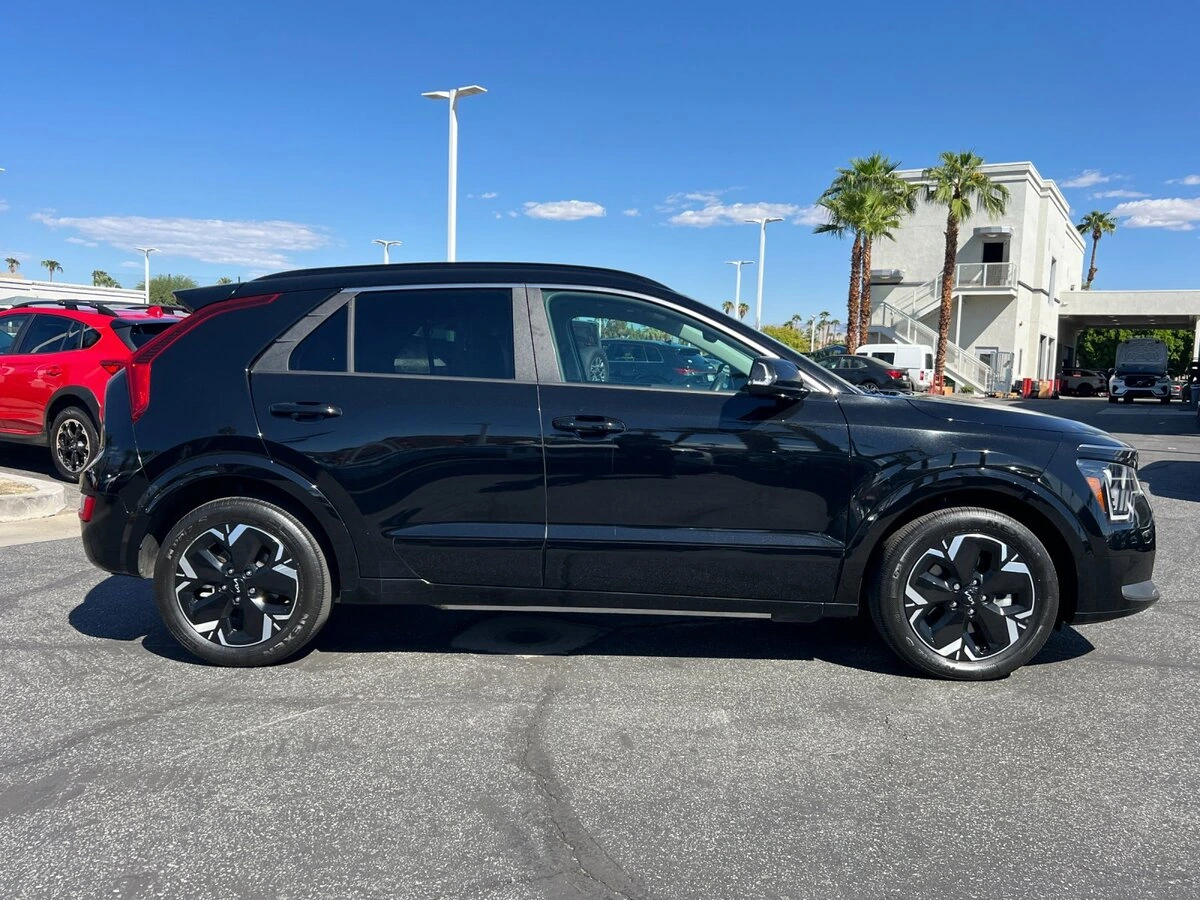 Used 2024 Kia Niro Wind with VIN KNDCR3L12R5114803 for sale in Cathedral City, CA