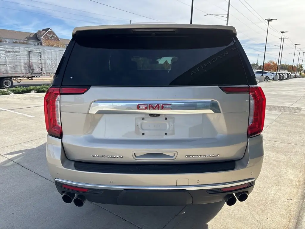 2021 Gmc Yukon XL Denali photo 4
