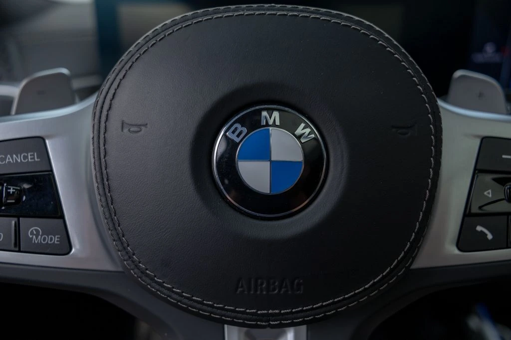 2025 BMW X7 M60i - Photo 35