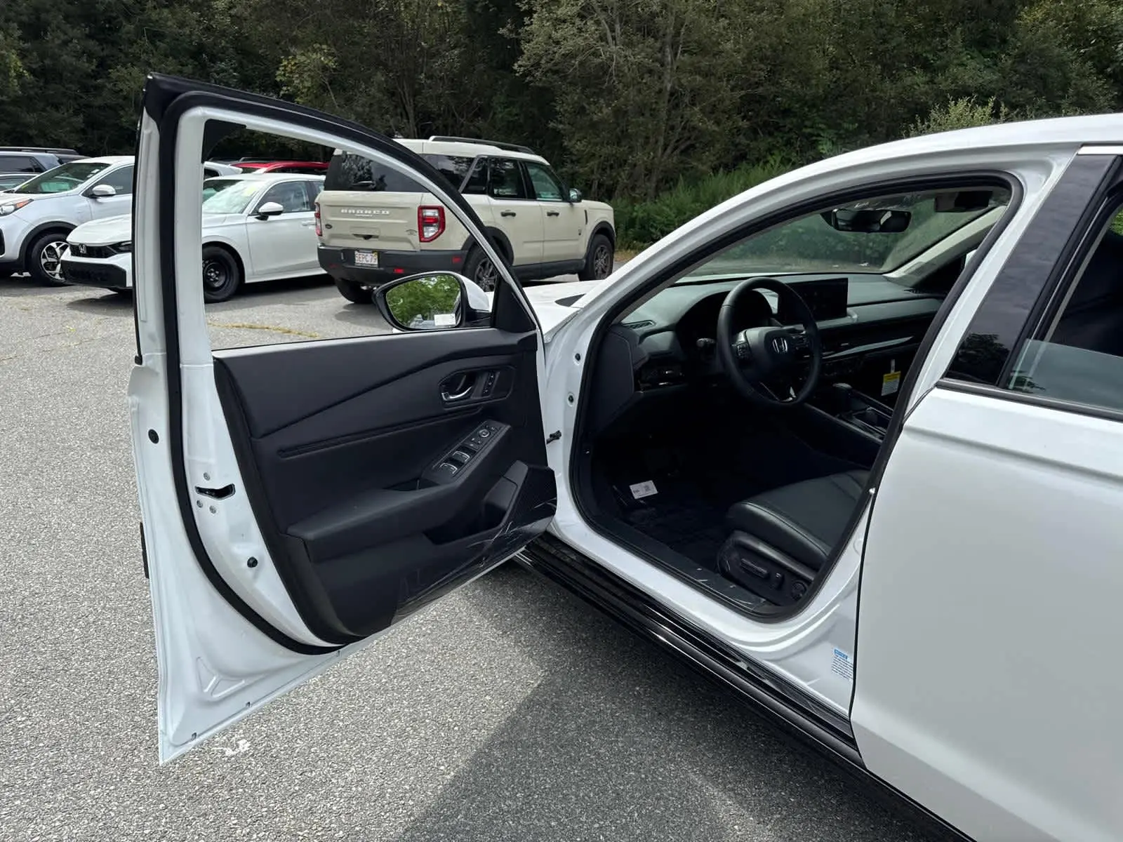 2025 Honda Accord Hybrid EX-L photo 11