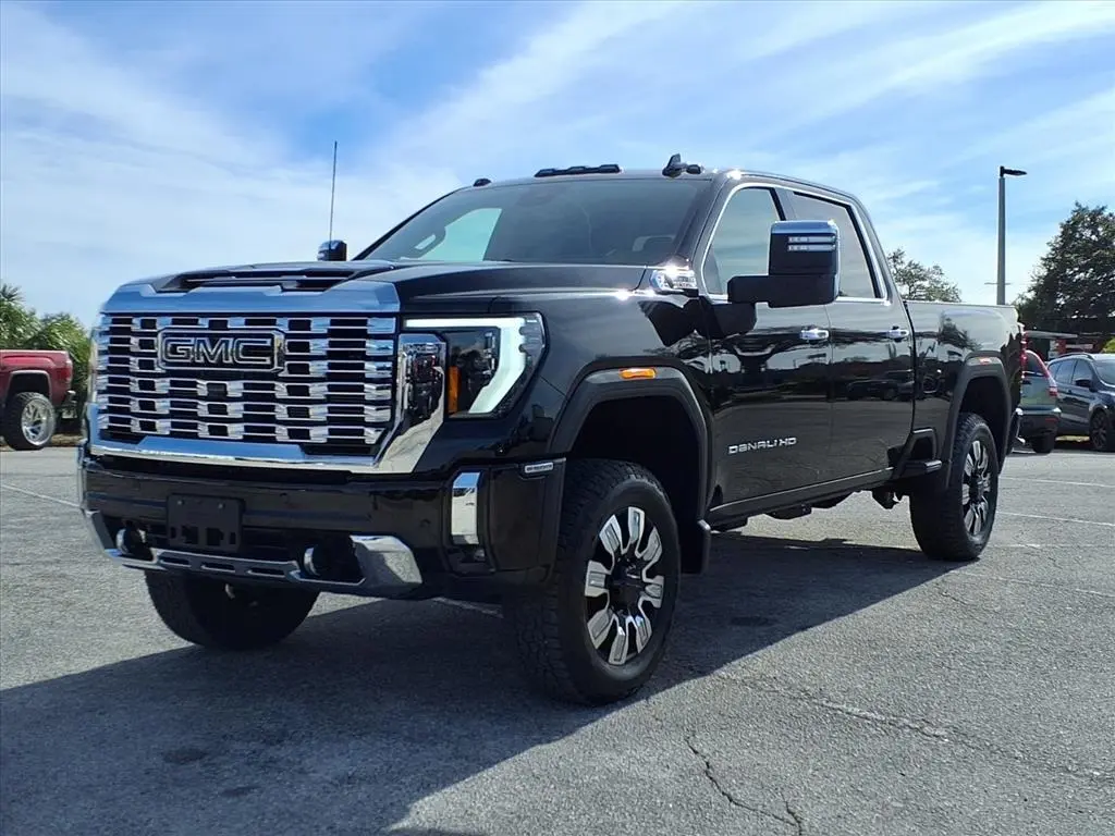 2024 Gmc Sierra HD Denali photo 3