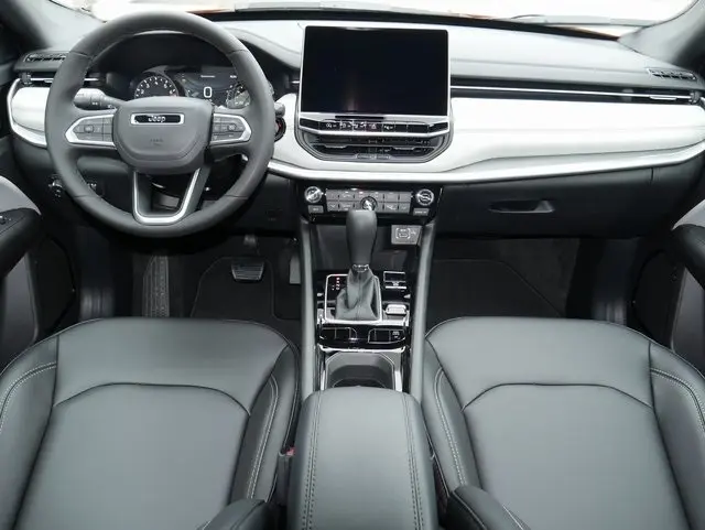 2026 Jeep Compass Limited photo 2