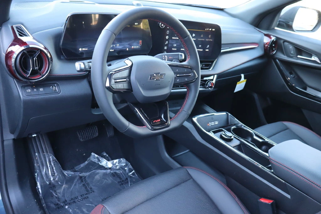 2027 Chevrolet Equinox RS - Photo 6