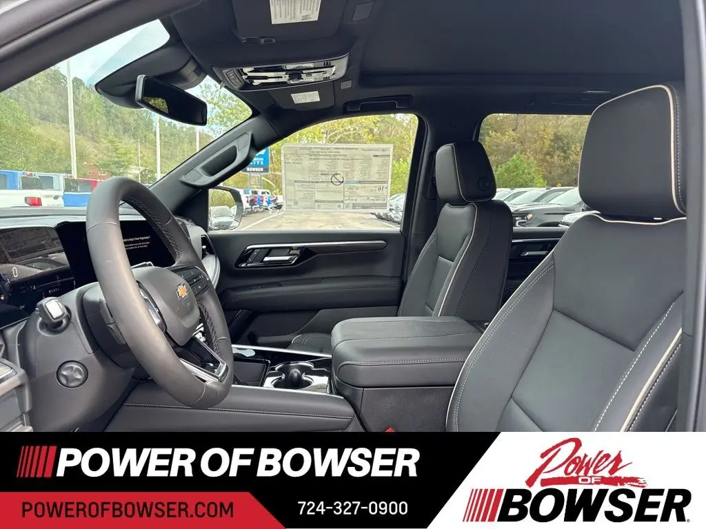 2026 Chevrolet Suburban Premier photo 3