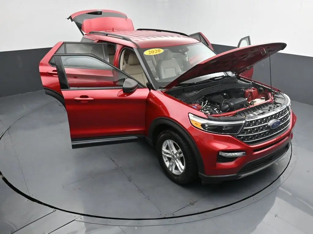 2020 Ford Explorer XLT photo 52