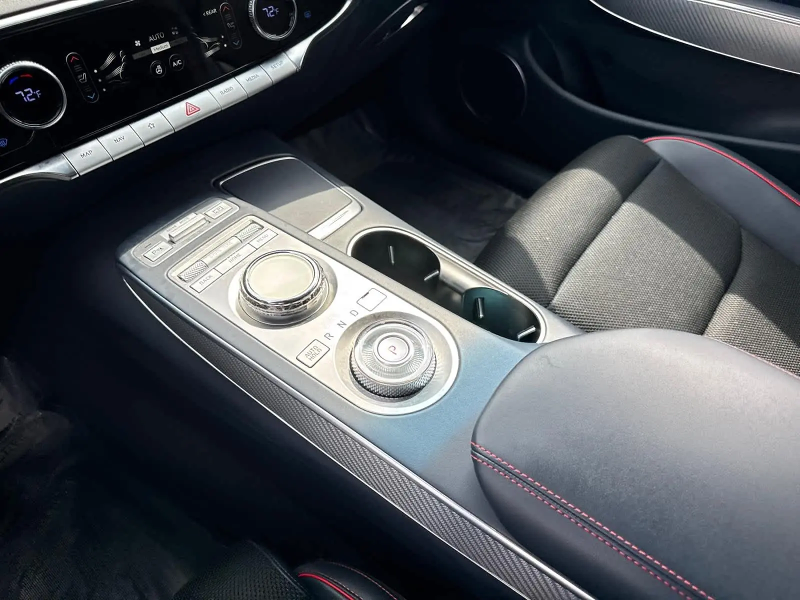 2023 Genesis GV70 2.5T photo 25