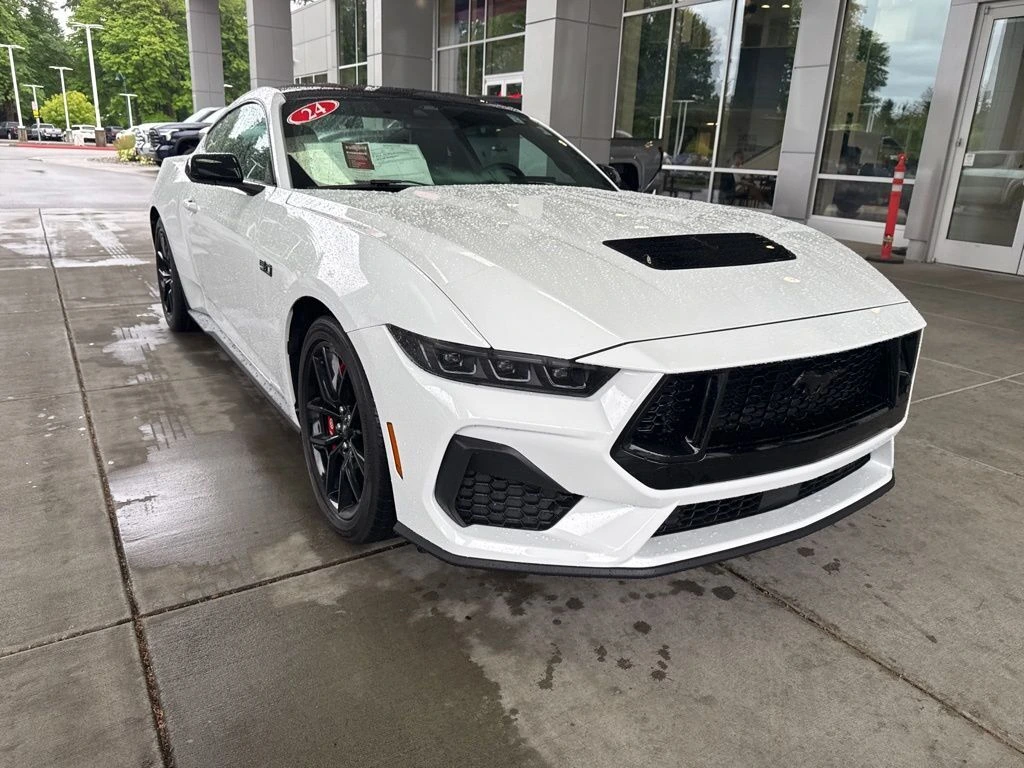 2024 Ford Mustang GT Fastback's photo