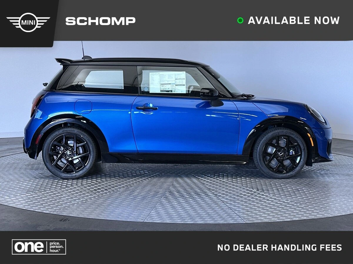 2026 MINI Hardtop Cooper S's photo