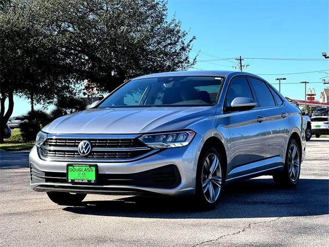 2024 Volkswagen Jetta 1.5T SE photo 4