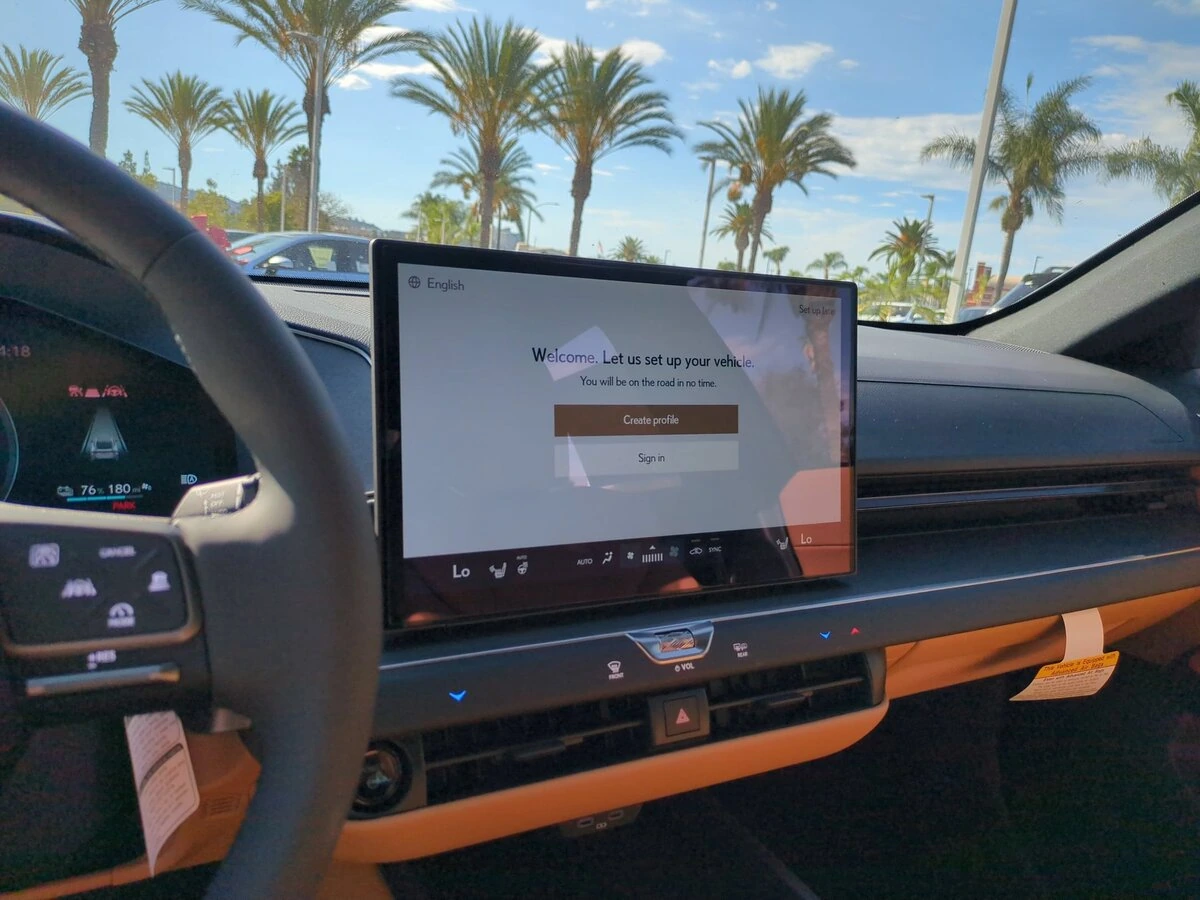 2026 Lexus ES BEV 350e Premium - Photo 17