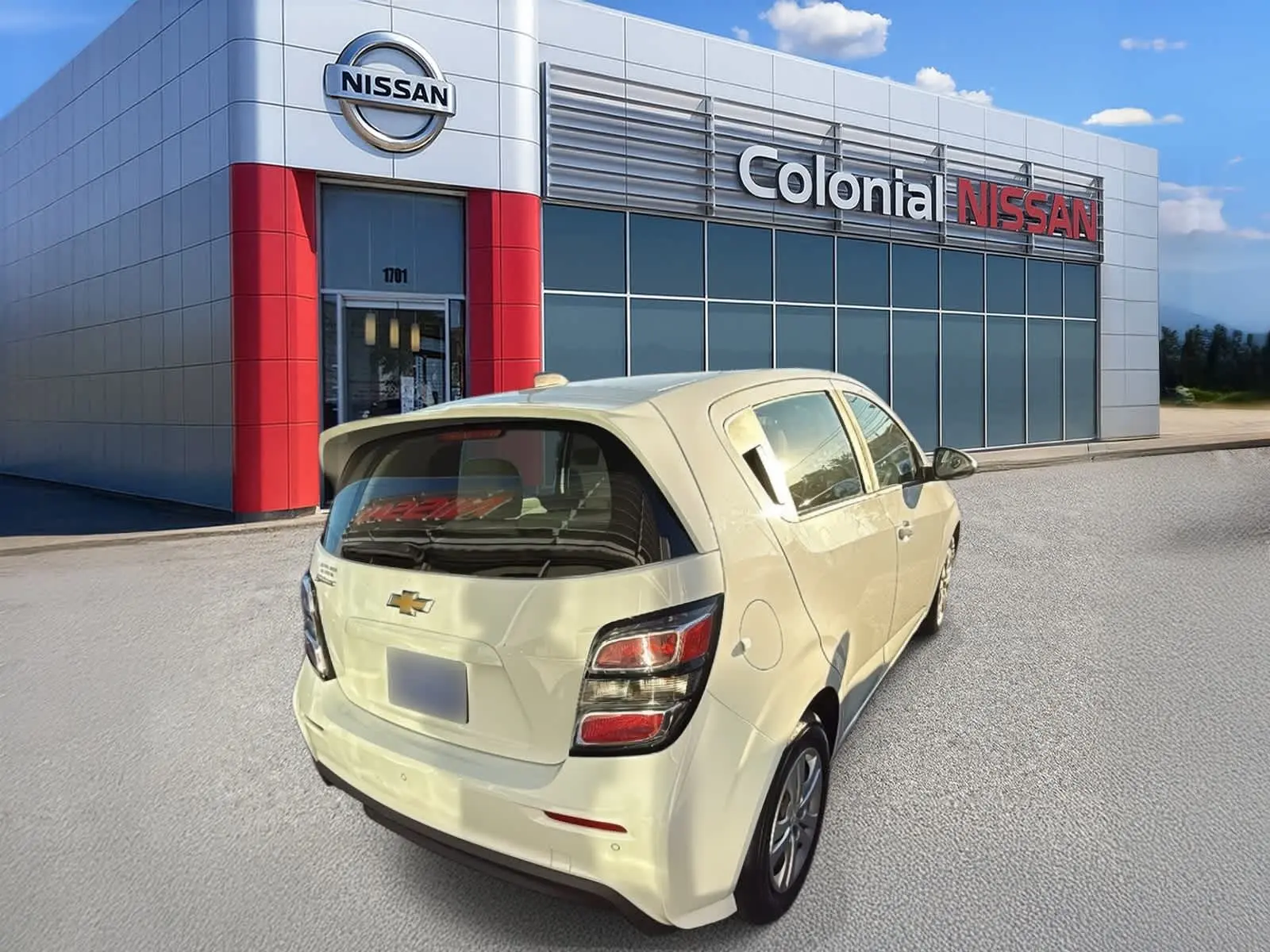 2020 Chevrolet Sonic LT photo 4