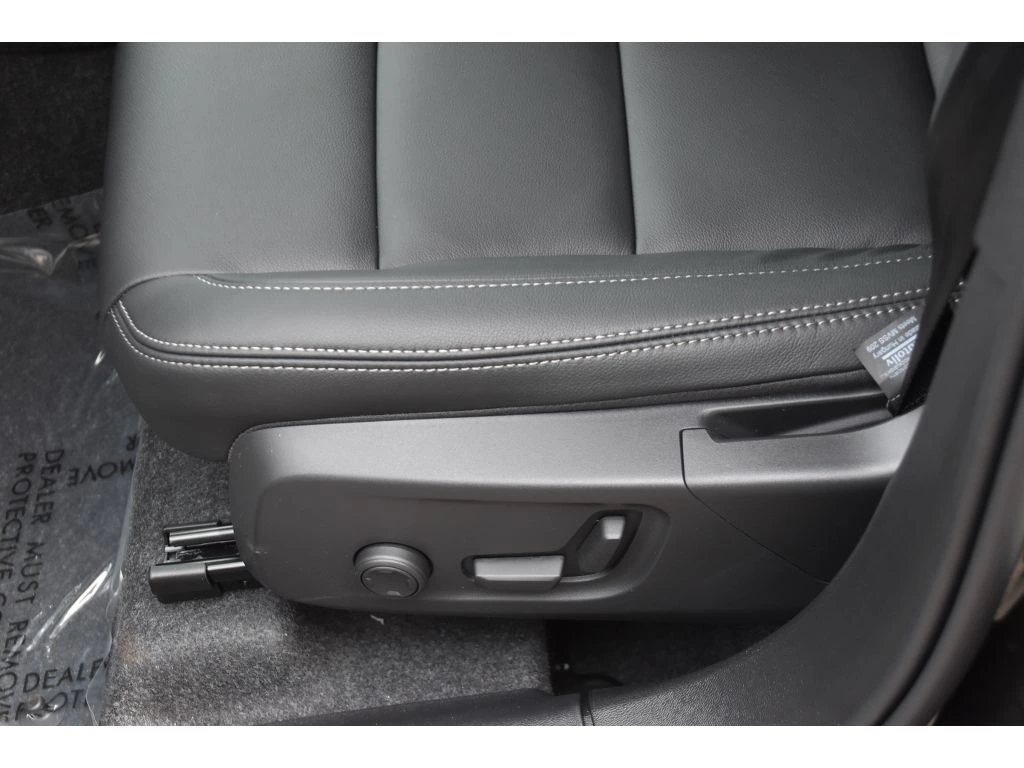 2026 Volvo - image 33