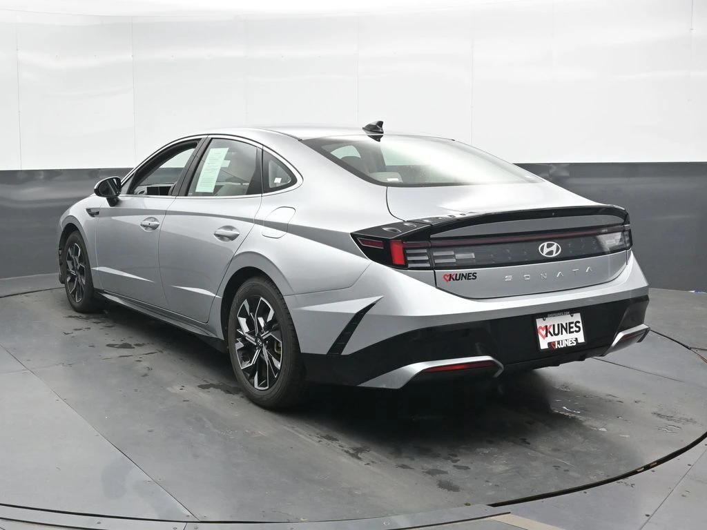 2025 Hyundai Sonata SEL - Photo 10