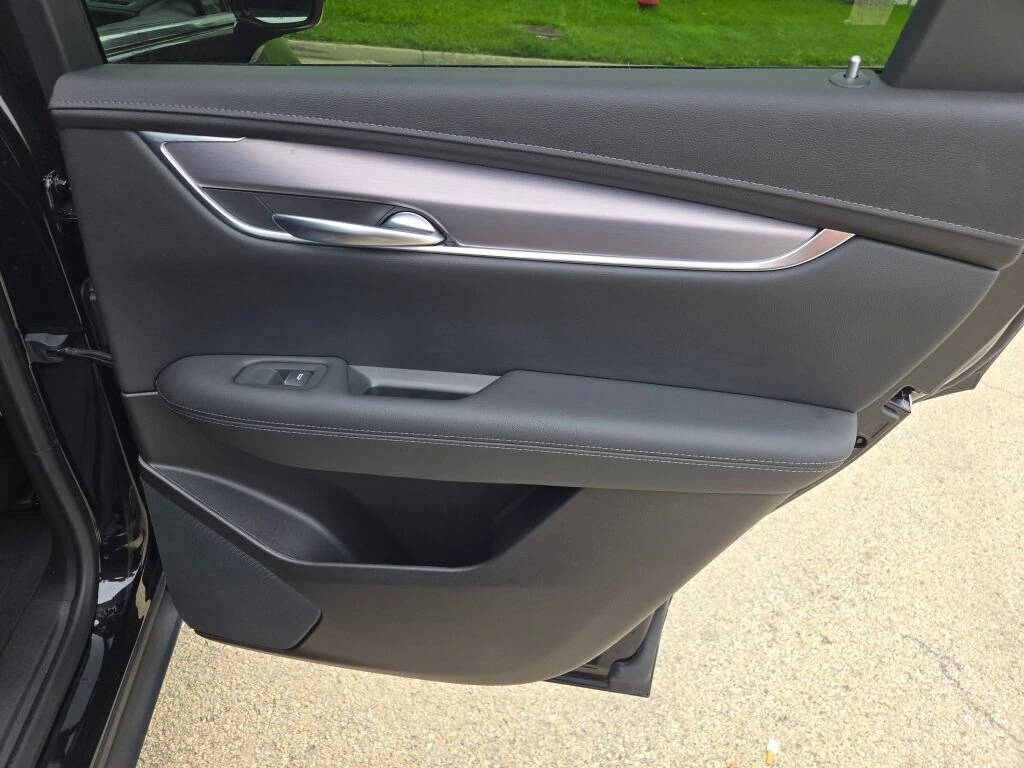 2023 Cadillac XT5 Luxury - Photo 11
