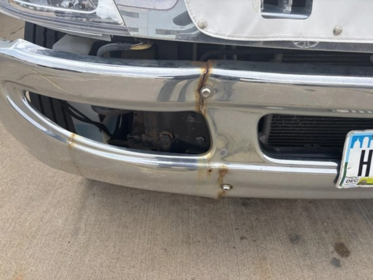 2019 International MV - image 3