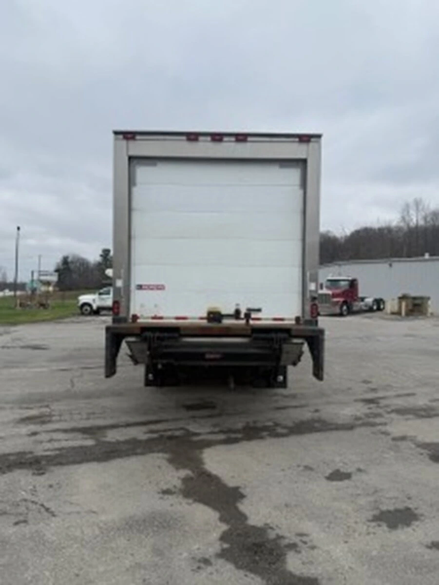 2021 International MV - image 4