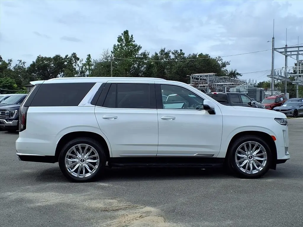 2023 Cadillac Escalade Premium Luxury photo 8