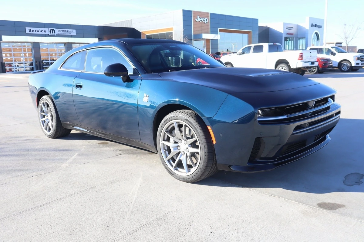 2026 Dodge Charger Scat Pack's photo