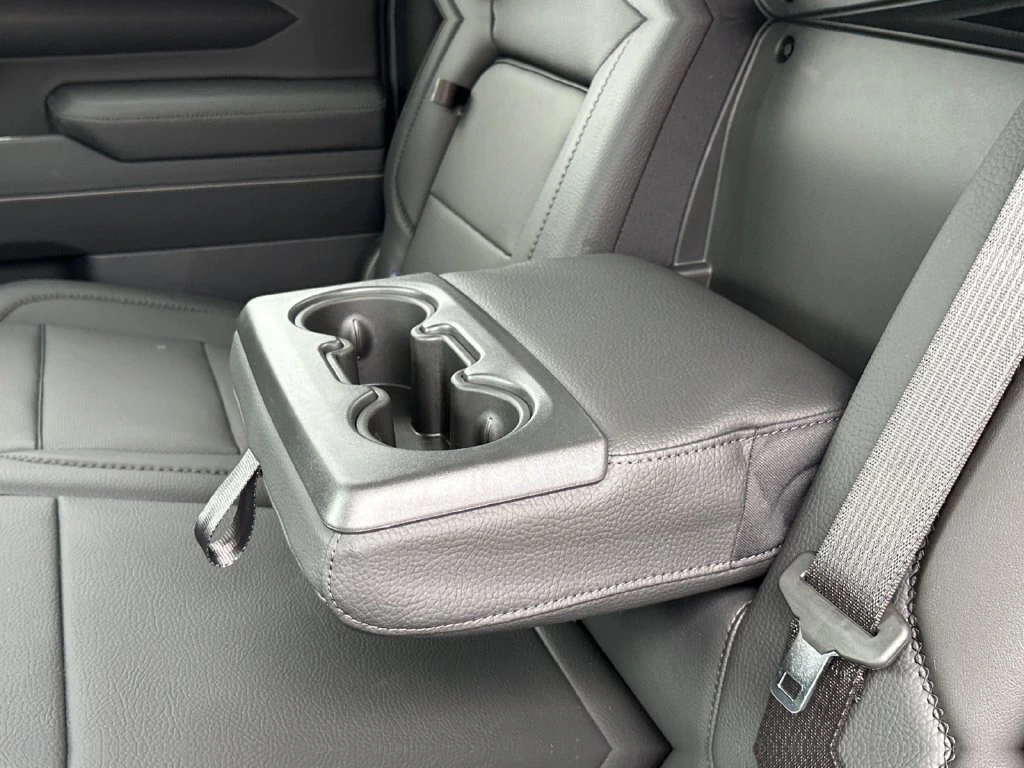 2026 GMC Sierra 3500HD Denali - Photo 42