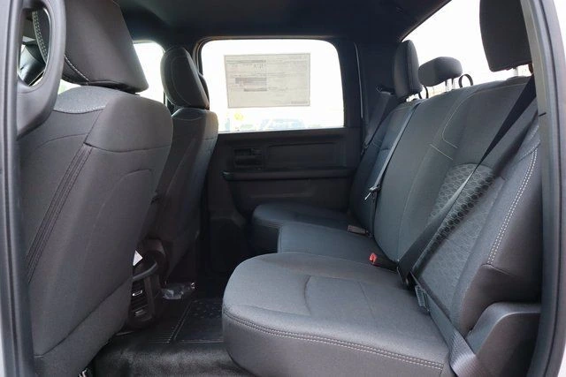 2025 RAM 3500 Chassis Tradesman - Photo 35