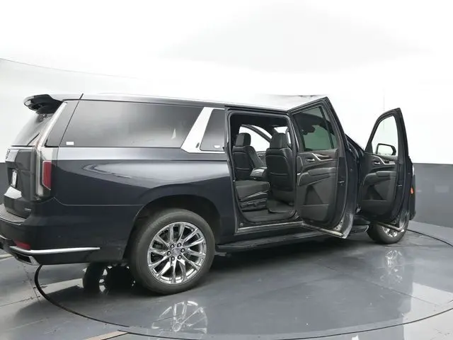 2023 Cadillac Escalade ESV Premium Luxury photo 48