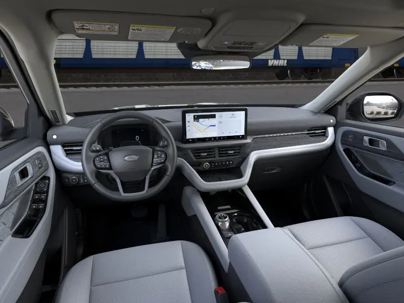 2025 Ford Explorer Platinum photo 7