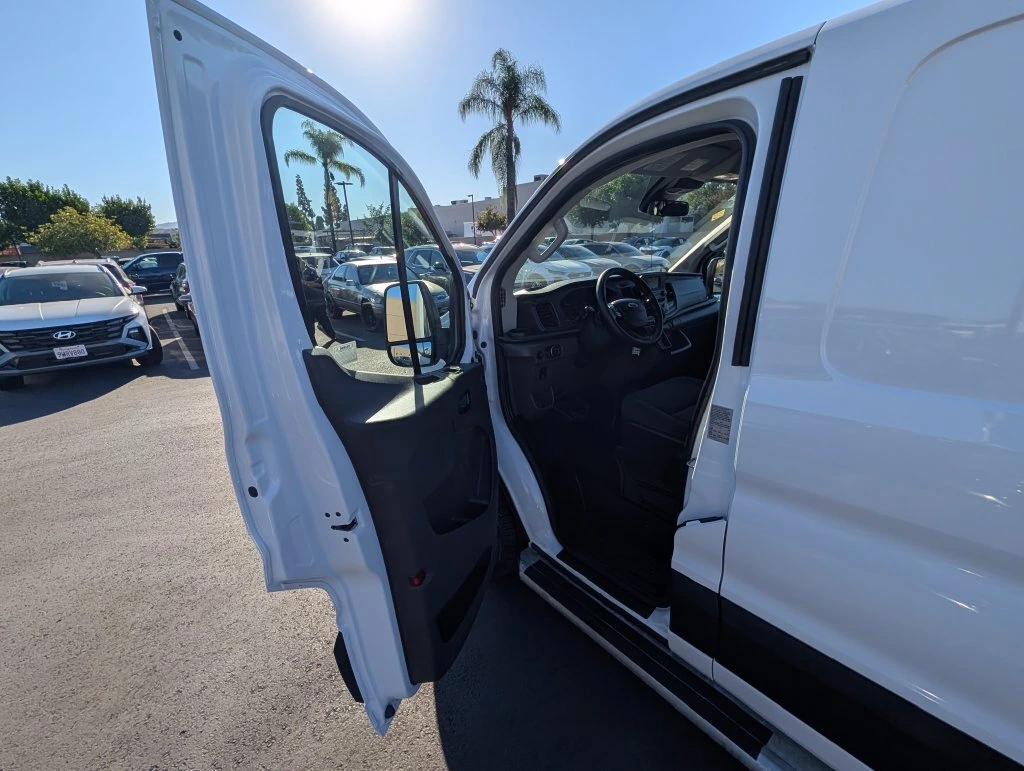 2025 Ford Transit Van Base - Photo 34