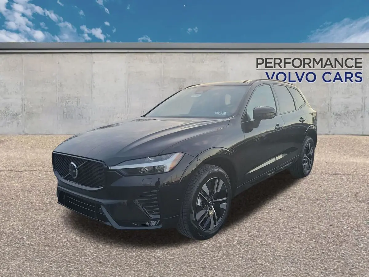 2026 Volvo XC60 Plus's photo