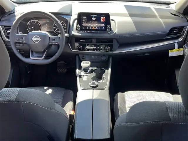 2026 Nissan Rogue SV photo 18