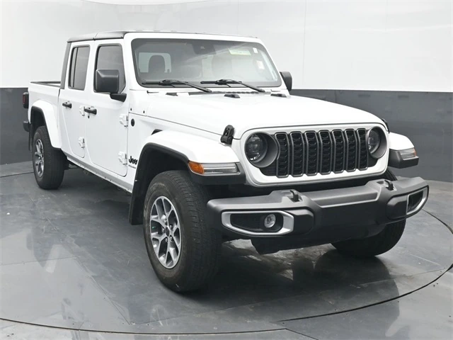 2024 Jeep Gladiator Sport S's photo
