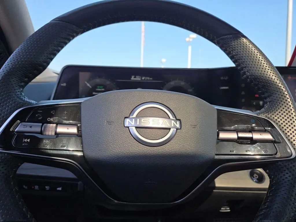 2023 Nissan ARIYA Platinum e-4ORCE photo 34