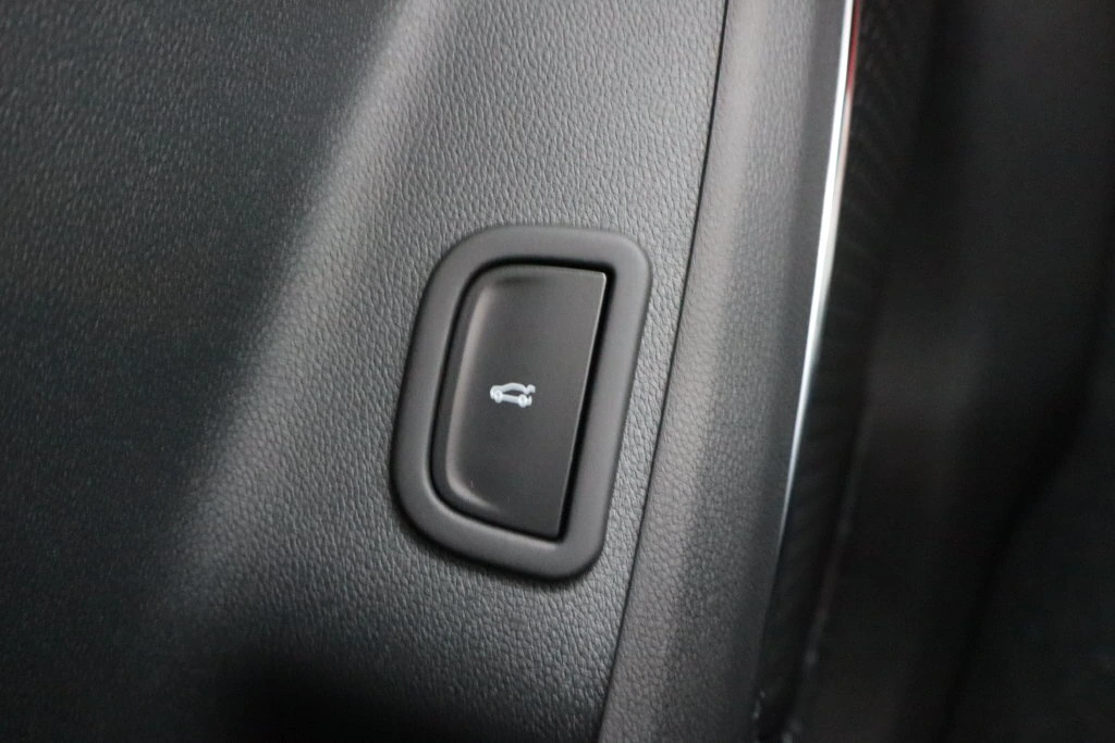 2027 Chevrolet Traverse Z71 - Photo 21