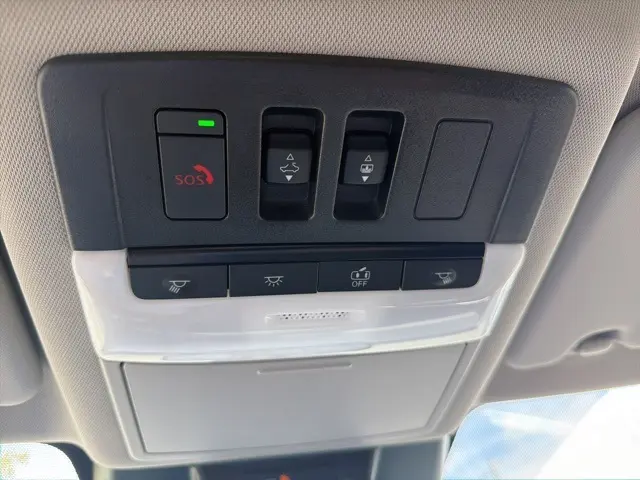 2024 Nissan Rogue SV photo 21