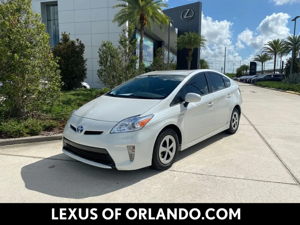 2015 Toyota Prius Three